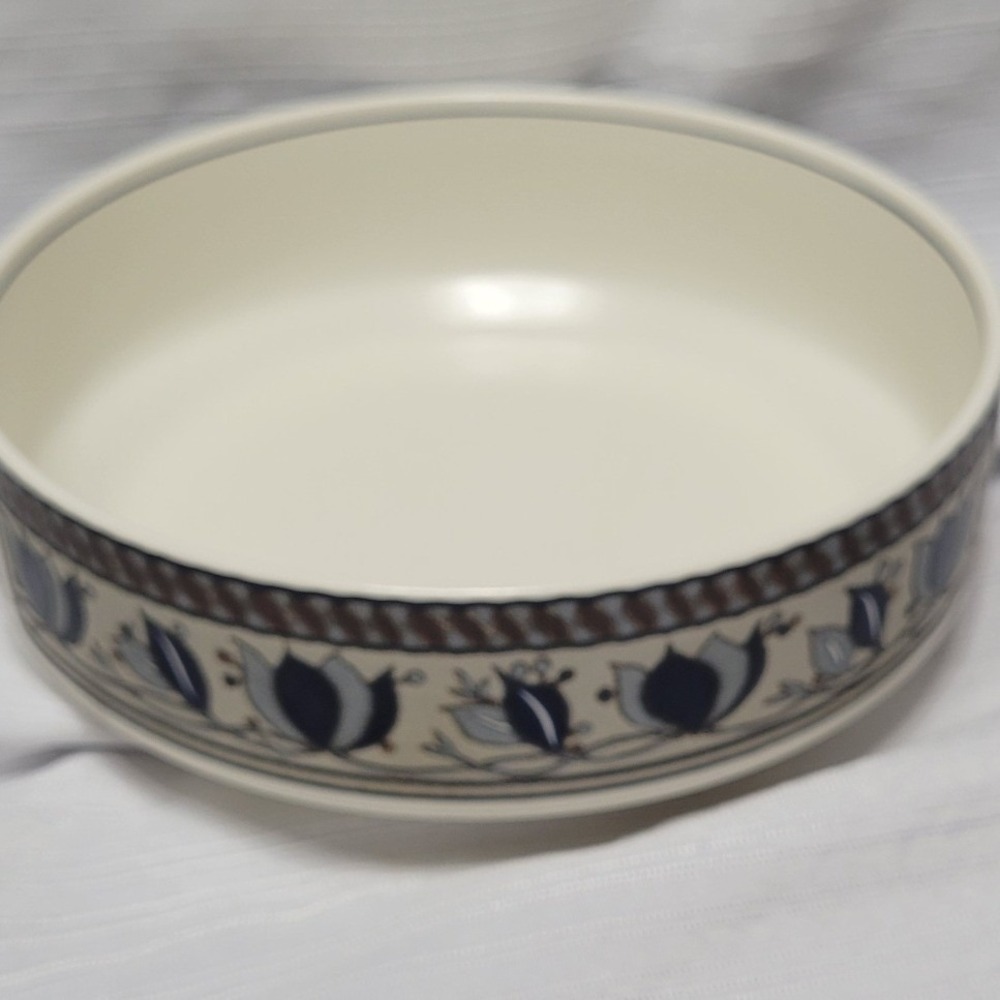 Floral Round Vegetable Bowl Blue Stoneware oven to table bakeware